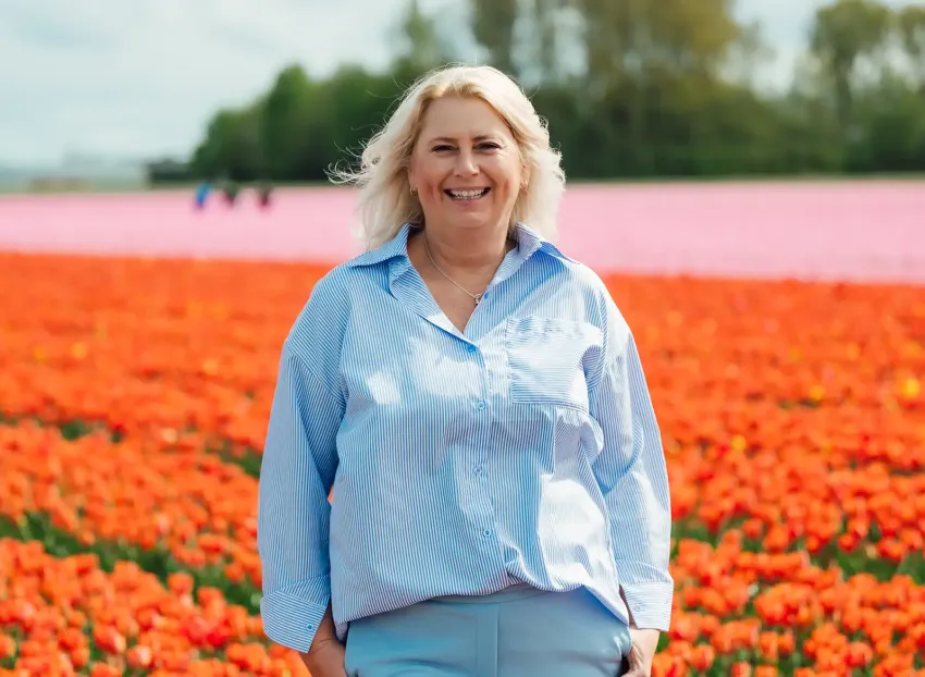 fields source of flowers teamwork marielle 